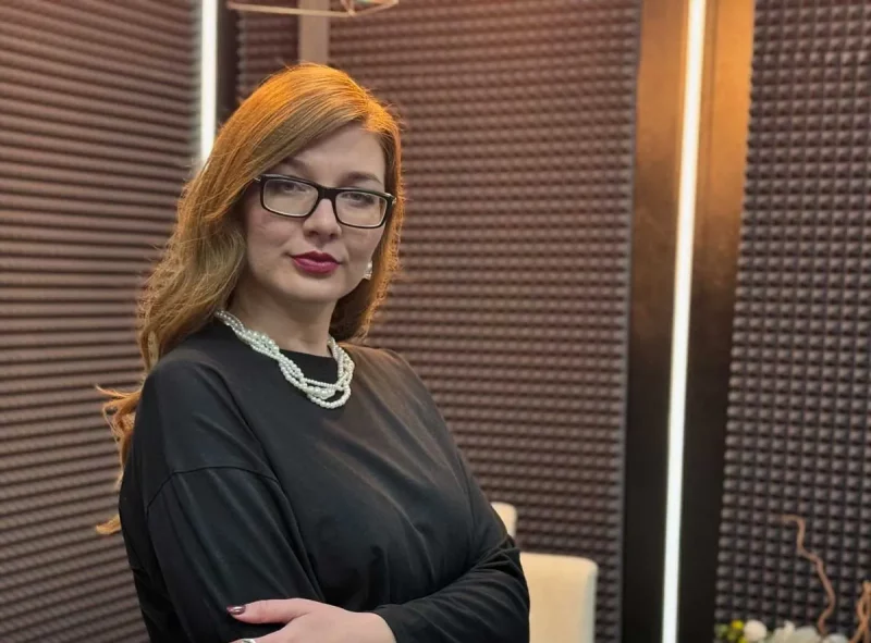 Прапагандыстка з Гродна выказалася пра беспрацоўных, якія не плацяць падаткі. У каментарах ёй патлумачылі, што да чаго Вераніка Цыганок. Фота: instagram.com/v_tsyhanok/