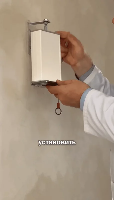 У Навагрудскім касцёле усталявалі «скрыначку супраць вільгаці». Акадэмія навук пацвердзіла антынавуковасць прылады