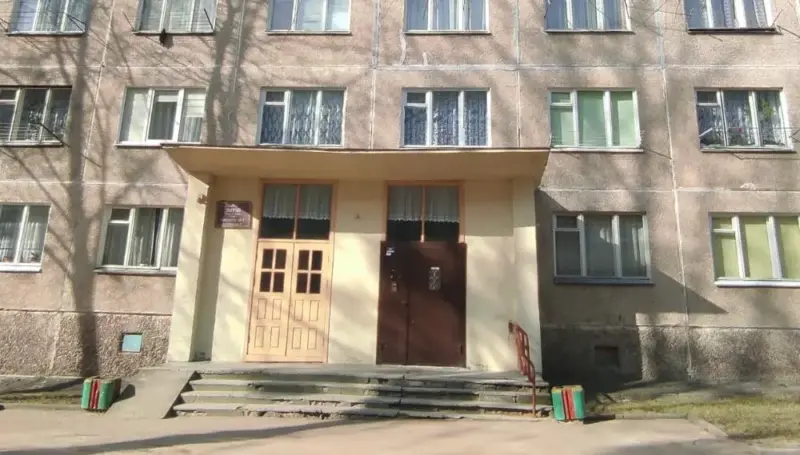 У інтэрнаце на Дамброўскага затапіла кватэру — «Гродна Плюс» абвінаваціла жыхара Общежитие в Гродно; общежитие на улице Домбровского, 23 в Гродно