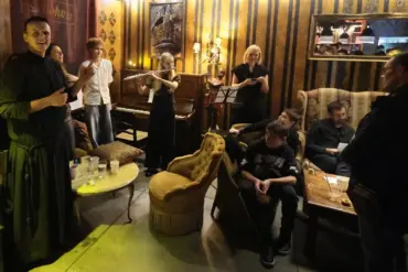 “Клубничка” і “бабочки”. Мануал па скажэнні рэчаіснасці ад “Гродзенскай праўды”