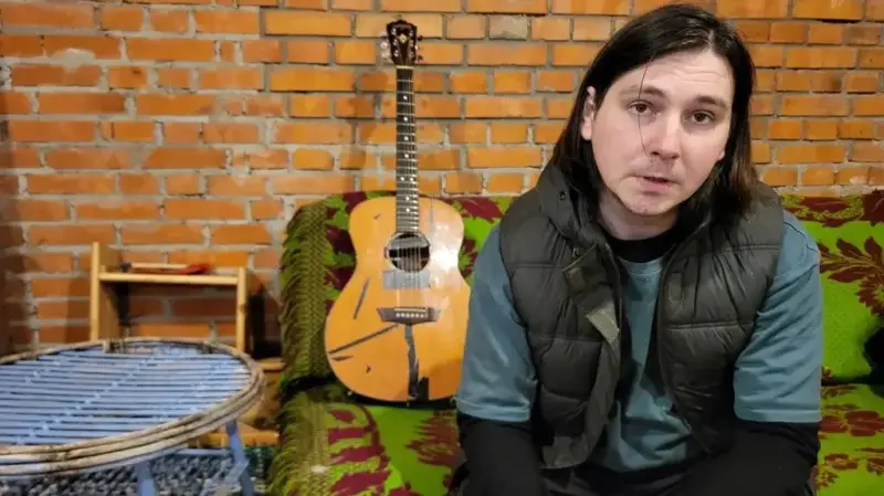 Гродзенскі музыка пераехаў у прымежную польскую вёску, якая вымірае, каб запісаць альбом Гродзенскі музыка Яўген Кучмейна