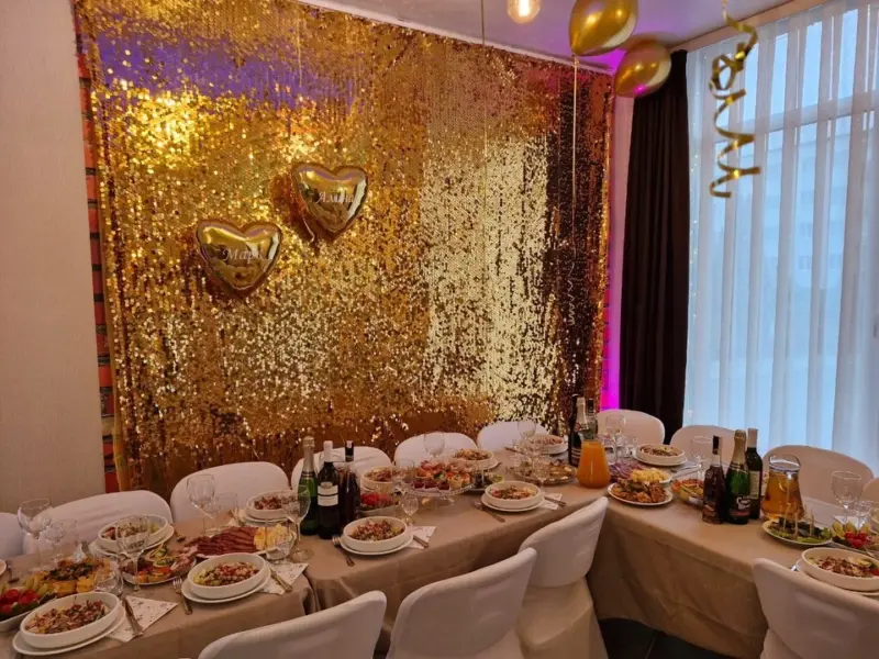 У Гродне адкрылася кафэ хатняй кухні - гатуюць піцу і шаурму