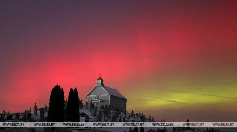 Беларусь накрыла моцная магнітная бура: над Гроднам заўважылі палярнае ззянне полярное сияние