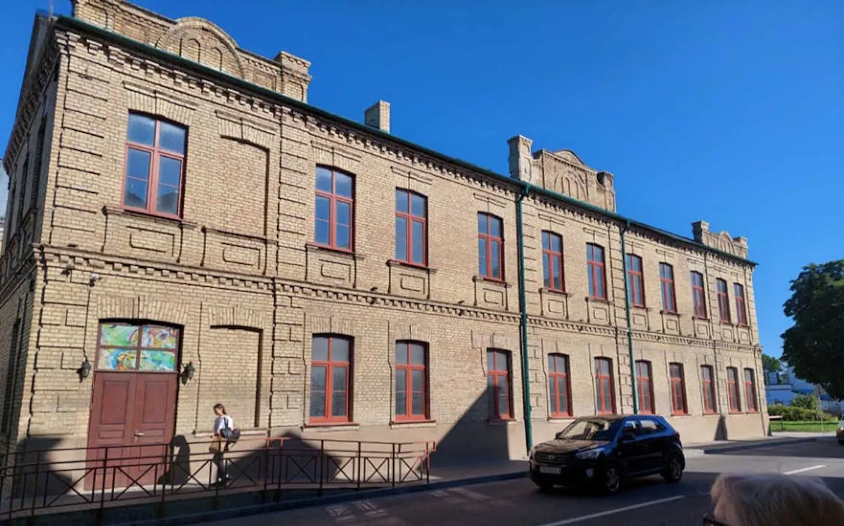 Вялікая Траецкая, 57. Фота з матэрыялаў справаздачы аб АУНА