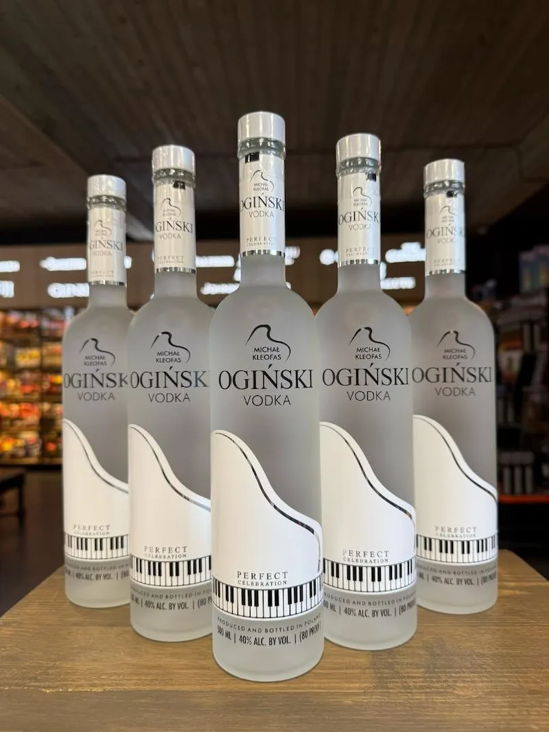Бренд алкоголя Польши - Водка «Огинский» в польском магазине