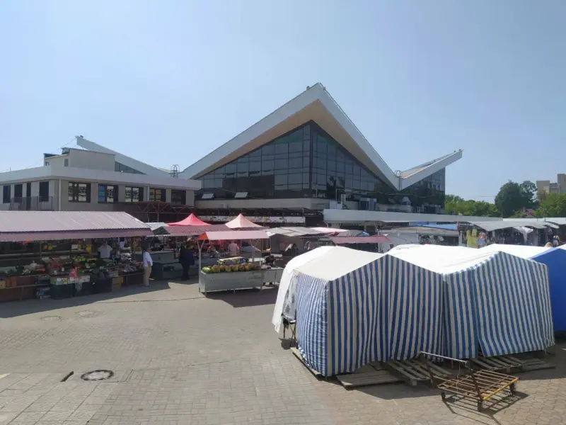 На Скідзельскім рынку ў Гродне адрамантуюць дах Цэнтральны рынак. Фота: Яндекс. Карты