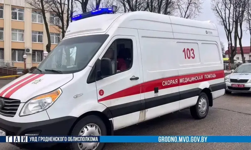 У Гродне аштрафавалі двух кіроўцаў — не саступілі дарогу хуткай скорая