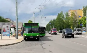 У Гродзенскай вобласці падаражэў праезд у грамадскім транспарце Общественный транспорт в Гродно. Фото из архива Hrodna.life