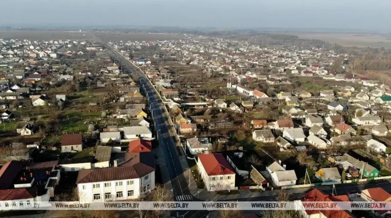 У Скідзелі каля Гродна пабудавалі дом на 105 кватэр і не змаглі іх распрадаць У Скідзелі каля Гродна пабудавалі дом на 105 кватэр і не змаглі іх распрадаць
