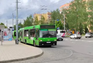 На выпускны ў Гродне зменяць рух транспарту. Як менавіта? Общественный транспорт в Гродно. Фото из архива Hrodna.life