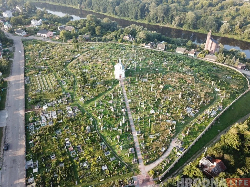 Старое кладбище на улице Антонова в Гродно. Фото из архива Hrodna.life