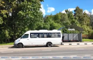Не ўсе змаглі з’ехаць. Жыхары Гожы паскардзіліся на перапоўненыя маршруткі да Гродна Маршрутка Гожа